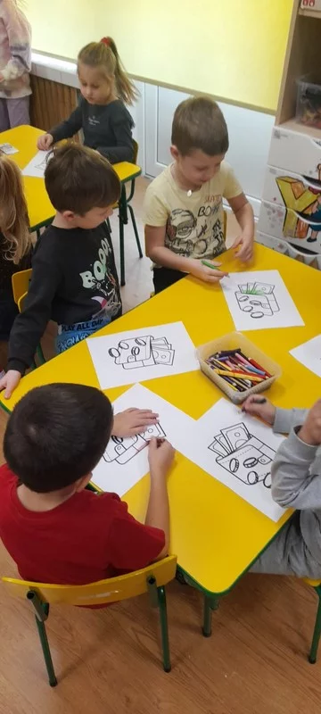 Misie i Delfinki poznają wartość pieniądza