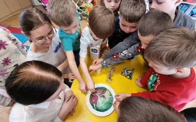 Uczniowie z ZSZiO w naszym przedszkolu (ul. Przemysłowa)