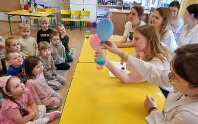 Uczniowie z ZSZiO w naszym przedszkolu (ul. Przemysłowa)