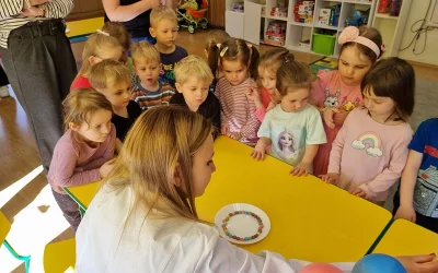 Uczniowie z ZSZiO w naszym przedszkolu (ul. Przemysłowa)