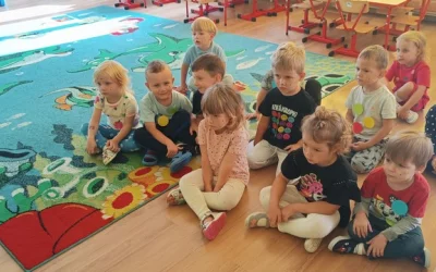 Dzień Kropki u Smerfów