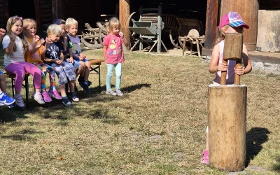Motylki zwiedzają Zagrodę Sitarską