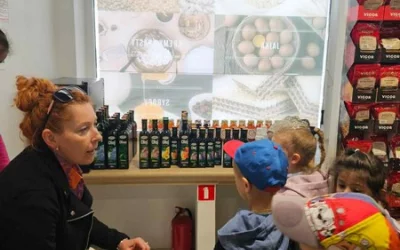 Skrzaty z wizytą w warzywniaku