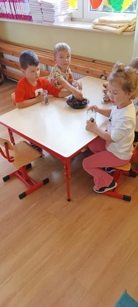 Smerfy szykują się do zimy