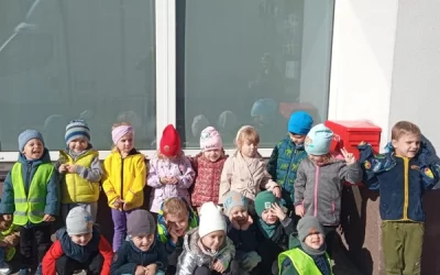 "Smerfy" - wizyta na poczcie