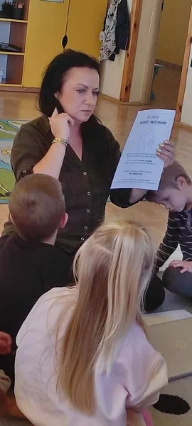 Zajęcia z logopedą w grupie "Skrzaty"