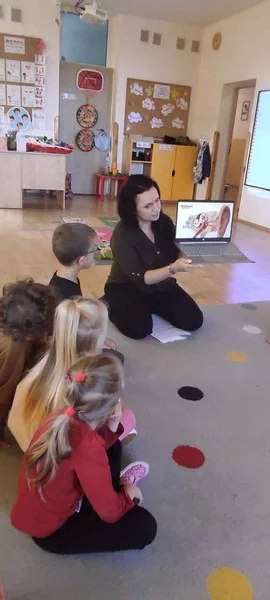 Zajęcia z logopedą w grupie "Skrzaty"