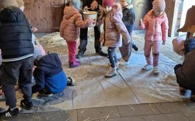 "Motylki" i "Skrzaty" na wycieczce w Doboszówce