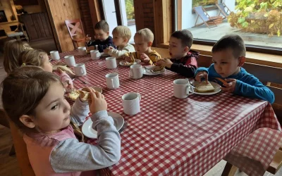 "Motylki" i "Skrzaty" na wycieczce w Doboszówce