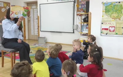 Spotkanie Skrzatów z panią bibliotekarką