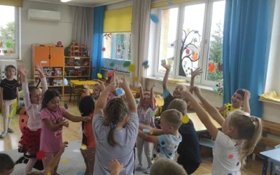 Międzynarodowy dzień kropki w grupie Skrzaty